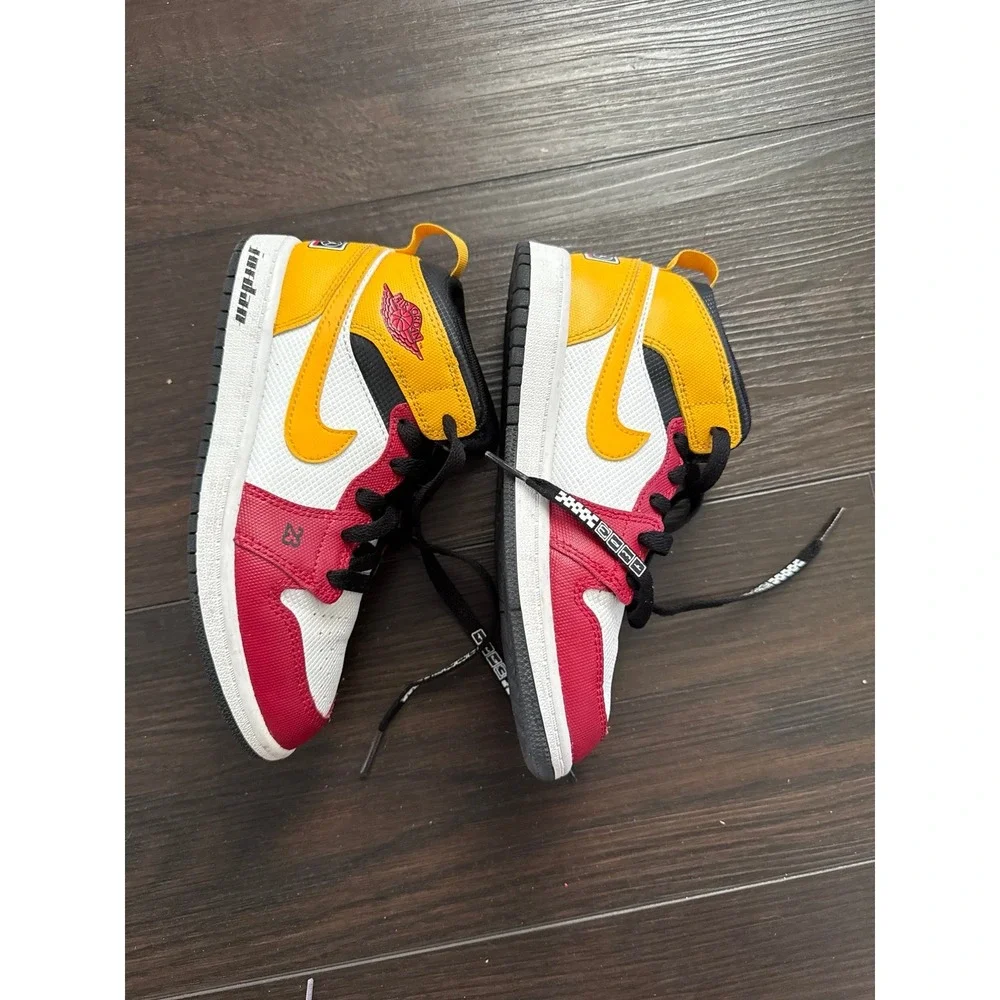 Nike Air Jordan 1 Mid SE 